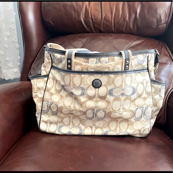 Unique coach diaper bag! Pristine condition. - Picture 2 of 6
